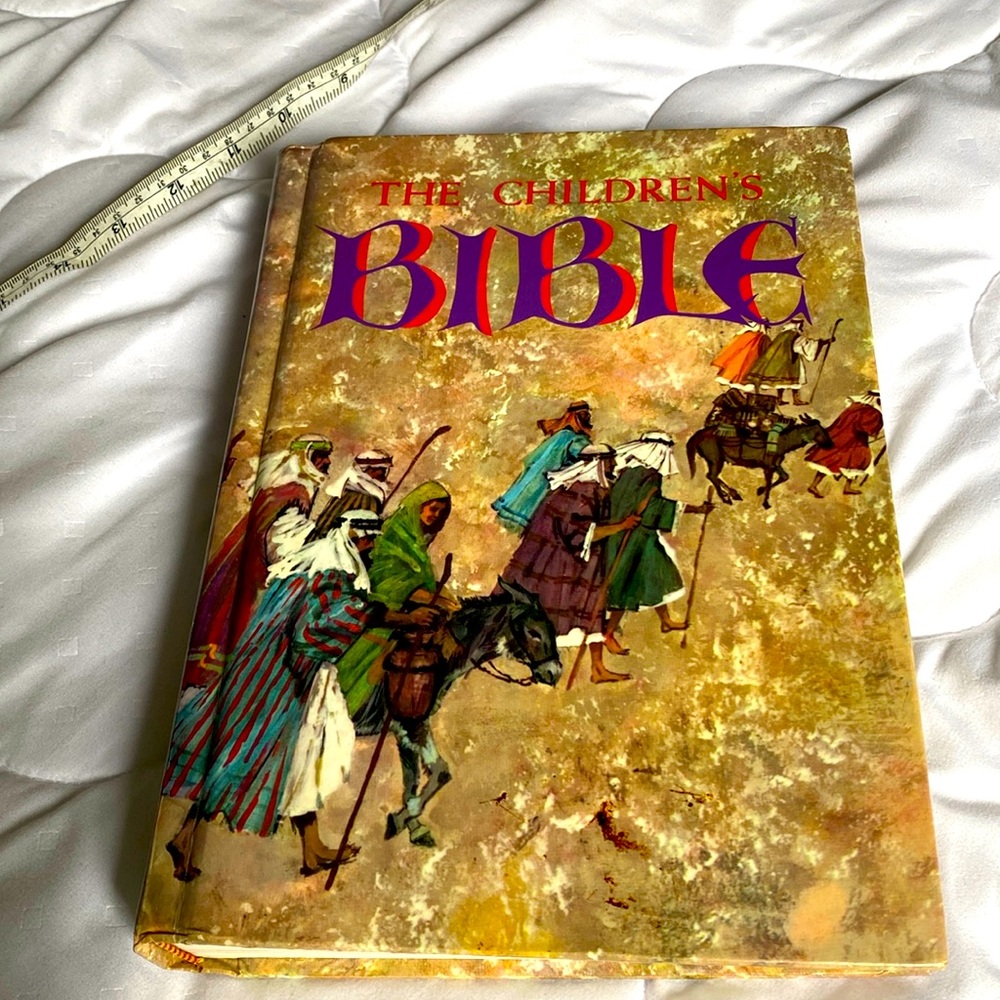 The Childrens Bible New and Old Testament Golden Press New York Published
